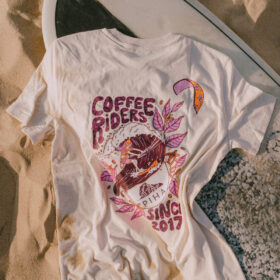 T-shirt Piha Coffee Riders (Natural Raw)